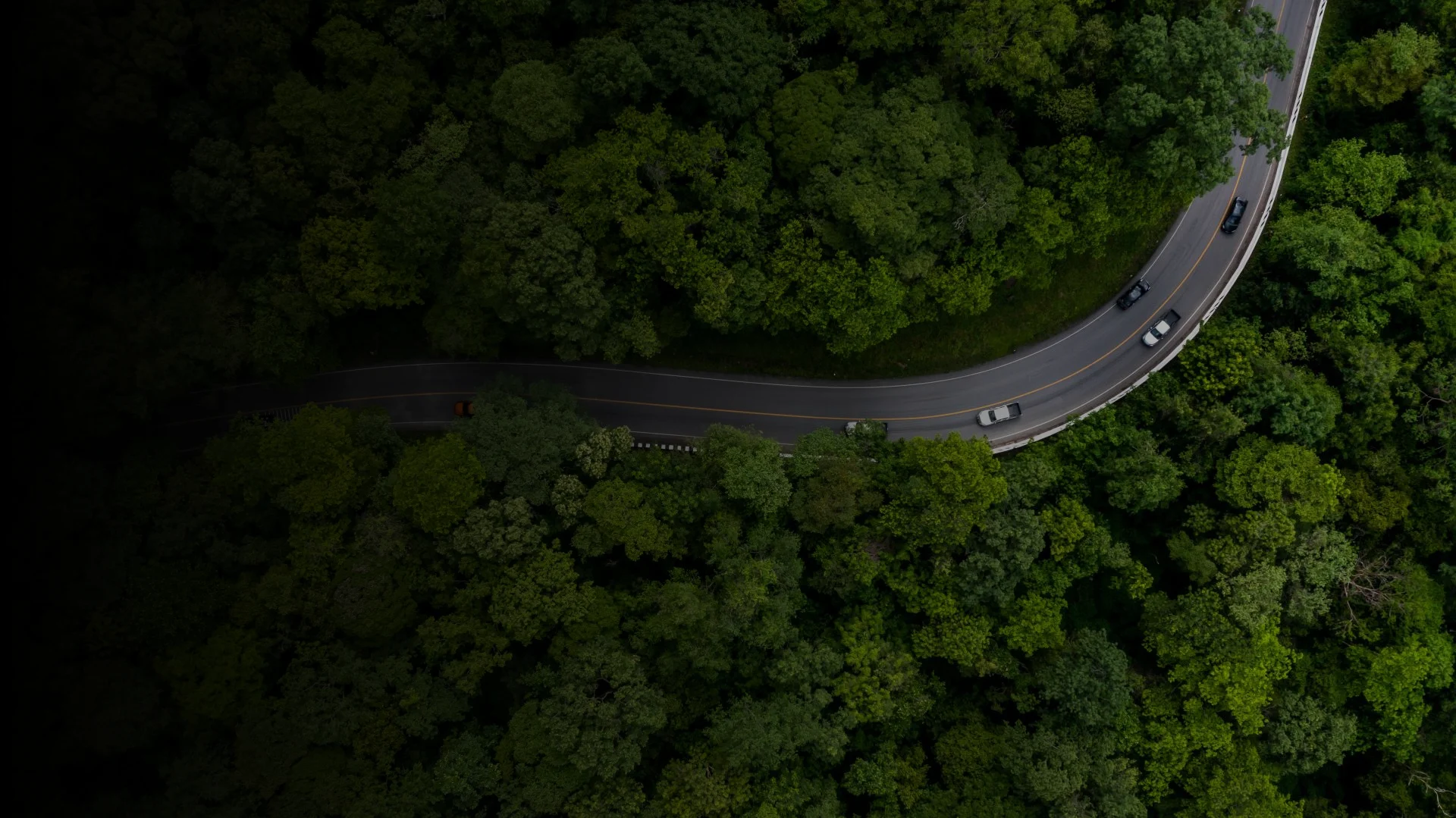 HGV & Truck Tracking Systems for Fleets